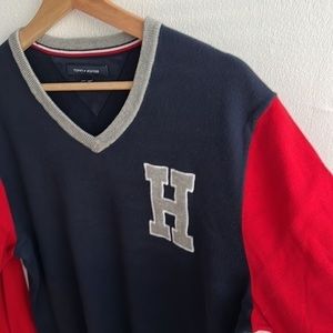 Tommy Hilfiger sweater